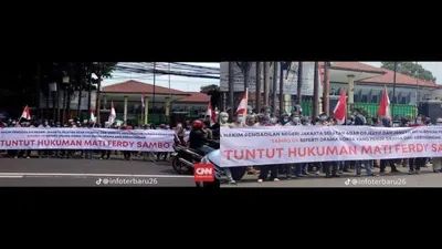 Viral! Sekelompok Massa Lakukan Demo Di Depan PN Jaksel, Tuntut Jaksa Beri Hukuman Ini Untuk Ferdy Sambo CS