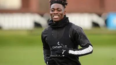 Christian Atsu dikabarkan selamat usai tertimpa reruntuhan gempa Turki.