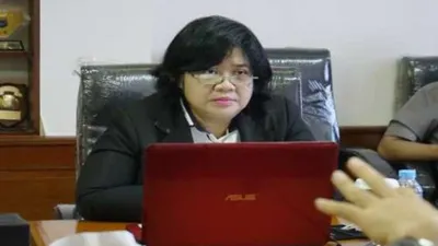 Juru bicara Kompolnas Poengky Indarti menyampaikan, Kompolnas menyayangkan perbuatan Kompol D yang menikah siri dengan Nur.
