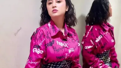 Heboh Adegan Dewi Perssik Dilamar Ari Wibowo, Ternyata Ngefans Berat Sejak Dulu!
