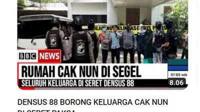 CEK FAKTA: Rumah Cak Nun Disegel, Seluruh Keluarga Diseret Densus 88, Benarkah?