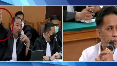 Jaksa Sugeng Hariadi kembali memperlihatkan kemampuannya dengan memberikan pertanyaan yang menjebak kepada terdakwa Richard Eliezer terkait sarung tangan.