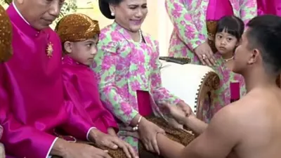 Tangis Iriana Pecah Saat Prosesi Sungkeman