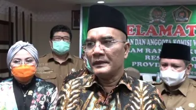 Wakil Ketua Komisi VIII DPR RI, Marwan Dasopang mengatakan masih banyak yang dapat dipangkas untuk menekan biaya pelaksanaan haji.