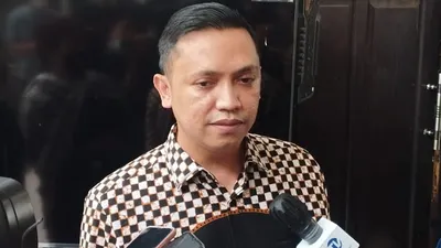 Tertawa Tanggapi Soal 35 Alat Bukti yang Dibawa Kubu Ferdy Sambo, Ronny Talapessy: Tidak Ada Korelasi