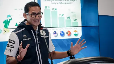 Sandiaga Uno mengaku sudah Salat Istikharah guna meminta petunjuk masalah utang piutang Anies Baswedan Rp50 miliar.