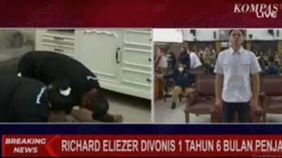 Pasca Vonis, ini Yang Dilakukan oleh Ibunda Richard Kepada Ibunda Brigadir J Yoshua.(Tangkap Layar YouTube KOMPASTV)
