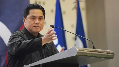 Ketua Umum PSSI dan Menteri BUMN Erick Thohir
