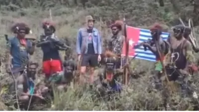 Pilot Susi Air Masih Hidup? Beredar Video Diduga Dirinya Disandera Kelompok Separatis Teroris OPM
