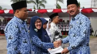 Ilustrasi Tenaga Honorer
