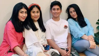 Alshad Ahmad dan tiga kakak perempuannya