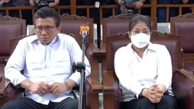 Ferdy Sambo Tertangkap Kamera Marah dengan Putri Candrawathi, Warganet: Kenapa Kamu Pakai Gelang Itu