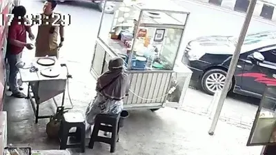 Sok Gagah! Oknum Pria Berseragam PNS Ini Maki-maki dan Aniaya Pedagang Kaki Lima di Bandar Lampung