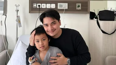 Alvin Faiz Jenguk Anak di Rumah Sakit Ditemani Henny Rahman, Netizen: Bagus Banget Aktingnya Pasutri Ini!