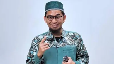 Ustadz Adi Hidayat jelaskan sunah yang dapat dilakukan laki-laki dan perempuan pada hari Jumat