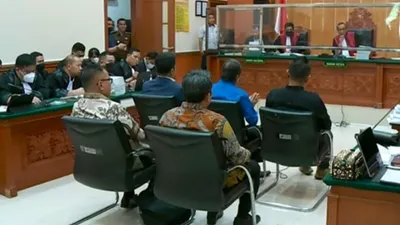 Saksi Meringankan Teddy Minahasa 