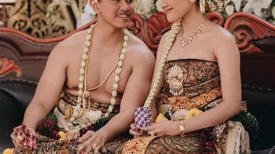 Ditanya Warganet Tips Tetap Kuat Selama Perinakaha, Erina Gudono : Aku Minum... 