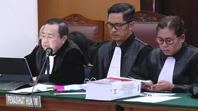 Walah! Setelah Minta Dibebaskan, Pengacara Putri Candrawathi Ingin Garis Polisi di Rumah Duren Tiga Dicabut