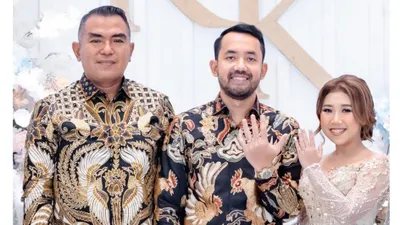 Warganet Heboh, Kiky Saputri Unggah Foto Bersama Hakim Wahyu Iman: Bapak Hakim Mertuanya?