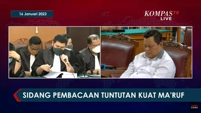 Tangisan Kuat Maruf mewarnai sidang pembacaan tuntutan di mana ia harus mendengarkan tuntutan yang dibacakan oleh Jaksa Penuntut Umum., Senin, 16 Januari 2023.