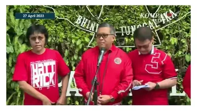 Sekjen PDIP Hasto Kristiyanto menjelaskan  kedatangan presiden RI, Joko Widodo ke kediaman Ketum PDIP, Megawati Soekarno Putri.