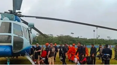 Pelukan Bahagia Istri Kompol Ayani Ketika Suaminya Selamat dari Insiden Jatuhnya Helikopter Bel 412