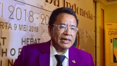 Hotman Paris menjadi perbincangan lantaran dalam sidang kasus Teddy Minahasa, dirinya 'disentil' oleh hakim dalam persidangan.