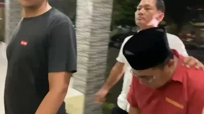 Mukmin Mulyadi, seseorang yang belum lama dilantik menjadi anggota DPRD Tanjung Balai, ternyata seorang DPO kasus narkoba.