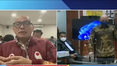 Pakar hukum Pidana Asep Iwan Iriawan (kiri)