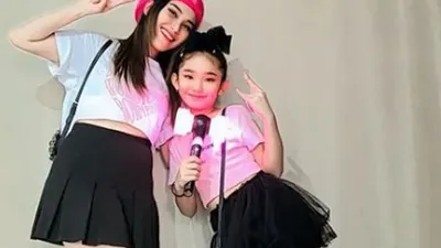 Ayu Ting Ting dan Bilqis ke konser BLACKPINK. 