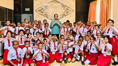 Bernama Kesia Olivia Ergor, dengan nekat mengajukan pertanyaan yang cukup berani kepada Jokowi terkait ibu kota negara Indonesia.