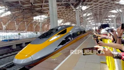 Kereta Cepat Jakarta Bandung (KCJB)