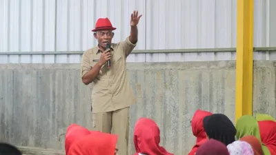 Bupati Subang, Ruhimat mendapat predikat sebagai bupati terkaya di Jawa Barat.