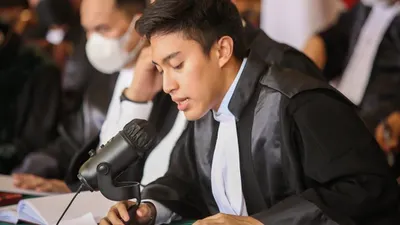 Viral Sosok Tampan Pengacara Hendra Kurniawan, Intip Ini Profil dan IG Ragahdo Yosodiningrat Terbaru!  
