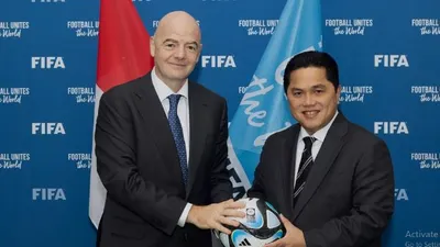 Potret Erick Thohir dengan Presiden FIFA