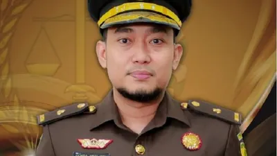 Gempa Awaljon Putra Pelapor Siswi SMP Jambi ke Polisi Ternyata Rangkap 3 Jabatan, Harta Kekayaannya Janggal?