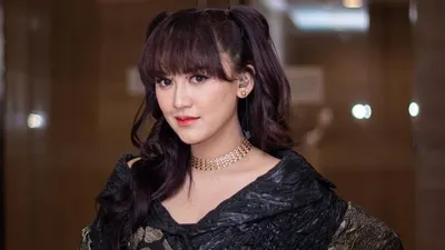 Jelang pernikahan antara Denny Caknan dan Bella Bonita, sosok Happy Asmara menjadi sorotan.