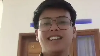 Husein Ali yang merupakan ASN guru muda di Pangandaran, Jawa Barat sempat dinyatakan bahwa kondisi kejiwaannya tidak layak oleh Kepala Badan Kepegawaian Pengembangan Sumber Daya Manusia (BKPSDM) Kabupaten Pangandaran, Dani Hamdani.