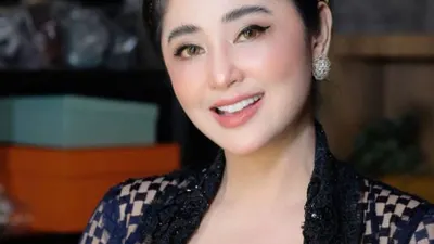 Dewi Perssik