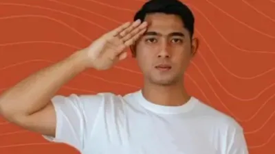 Kehidupan rumah tangga Arya Saloka, seorang pesinetron ternama, selalu menjadi sorotan publik.