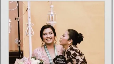 Trisha Eungelica bersama ibundanya Putri Candrawathi