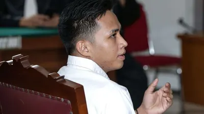 Momen Persidangan Richard Eliezer