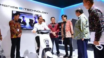 Presiden Jokowi Gunakan Kendaraan Motor Listrik