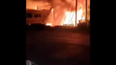 Potret Kebakaran KA Brantas vs Truk