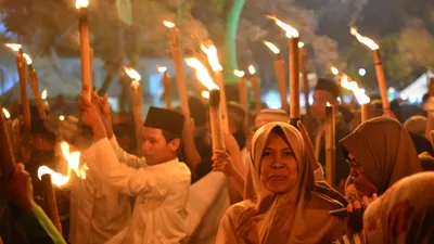 Ilustrasi tips yang bisa digunakan agar hasil foto momen takbiran Lebaran hasilnya memuaskan bebas blur.