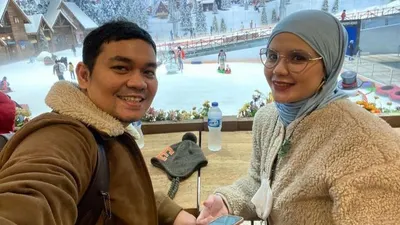 Isu keretakan rumah tangga Indra Bekti dan Aldila Jelita sangat hangat diperbincangkan oleh publik. Pasalnya, Indra Bekti digugat cerai oleh Aldila di Pengadilan Agama Jakarta Selatan.