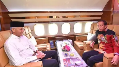 Ganjar Pranowo dan Jokowi di Pesawat Kepresidenan