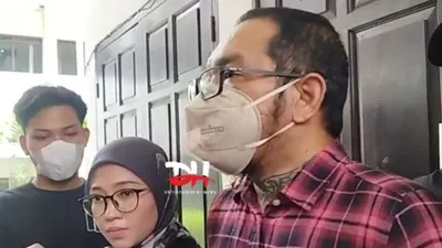 Ayah David Ozora, Jonathan Latumahina