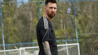 Sosok bintang Timnas Argentina, Lionel Messi dikabarkan gagal bertandang ke Tanah Air melawan Timnas Indonesia.
