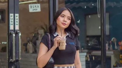 Salah satu food vlogger cantik, Magdalena menjadi perbincangan masyarakat soal kerja sama dengan restoran, kini meminta maaf.